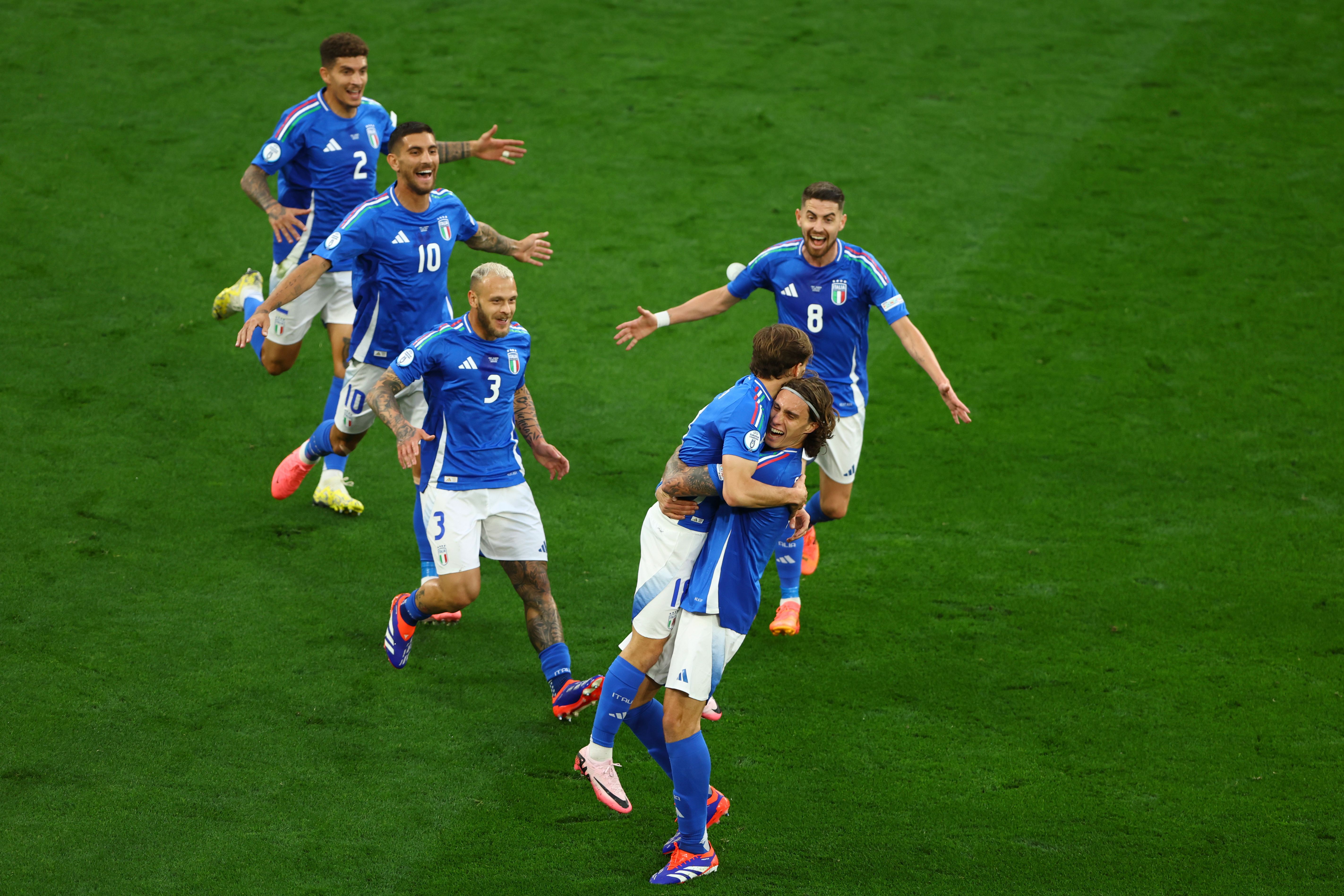 【爱游戏】捷克战平葡萄牙,卫冕之路依旧漫长